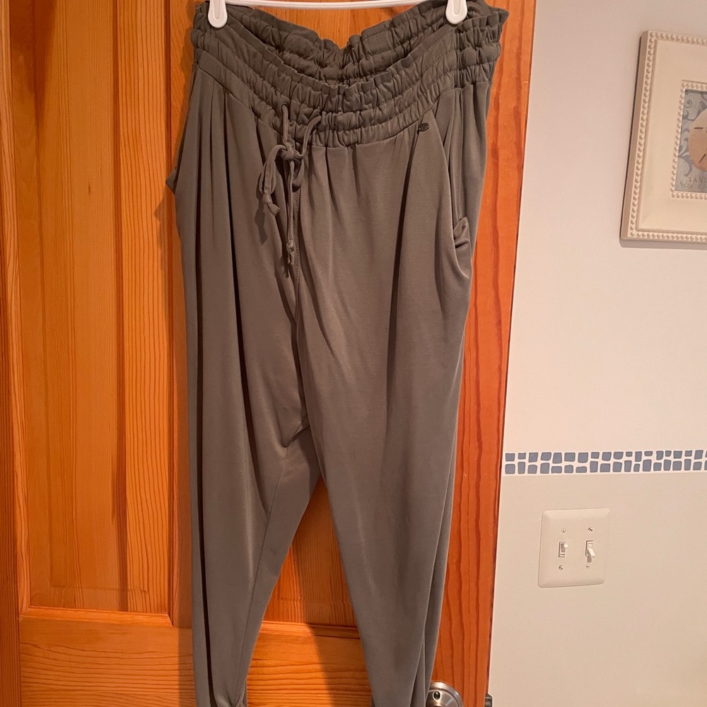 American Eagle Parachute Pants